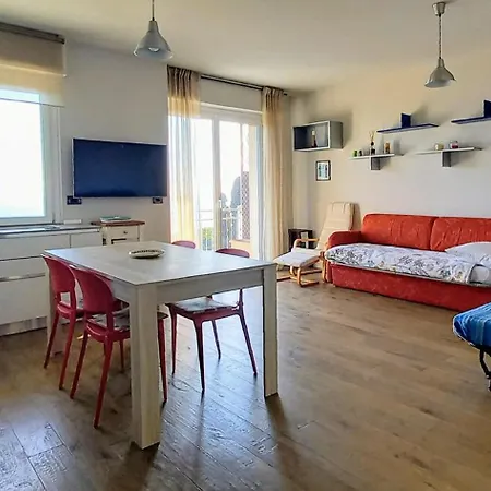 Bellavista Sea View Апартаменты *