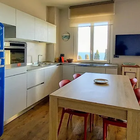 Апартаменты Bellavista Sea View Санремо