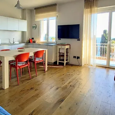 Bellavista Sea View *